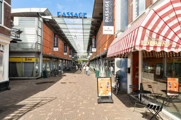 Broersveld 10, SCHIEDAM