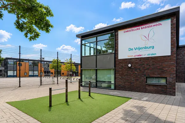 Avenue Carré 184, BARENDRECHT