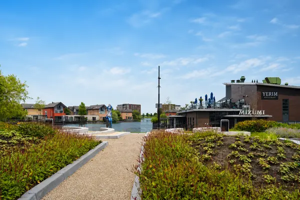 Avenue Carré 184, BARENDRECHT