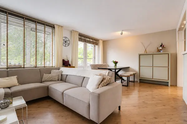 Avenue Carré 184, BARENDRECHT