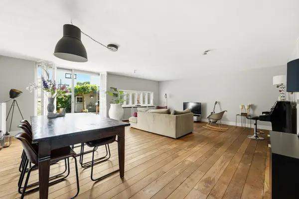 W. Plokkerstraat 36, SPIJKENISSE