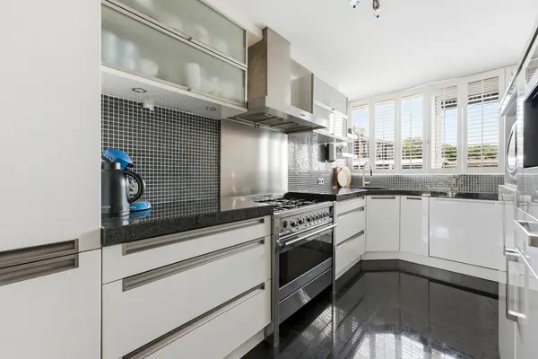 W. Plokkerstraat 36, SPIJKENISSE