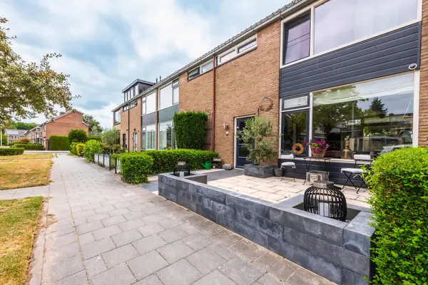 Seringenstraat 12, OUD-BEIJERLAND