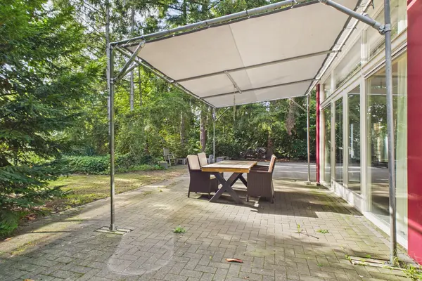 Roosendaalsebaan 30, Schijf