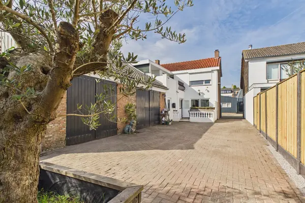 Oosterstraat 21, Dinteloord
