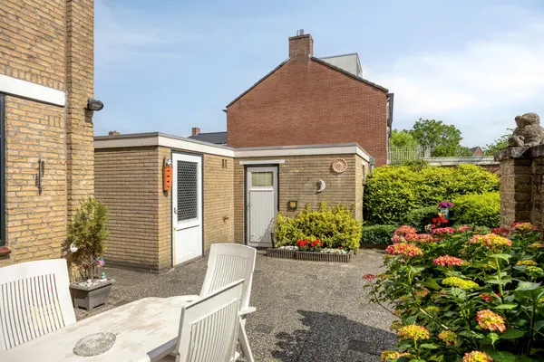 Schubertlaan 33, Roosendaal
