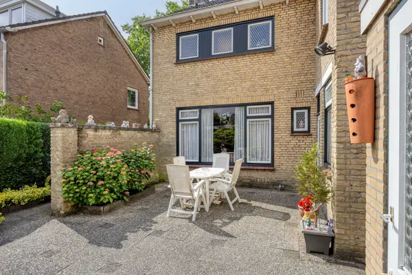 Schubertlaan 33, Roosendaal