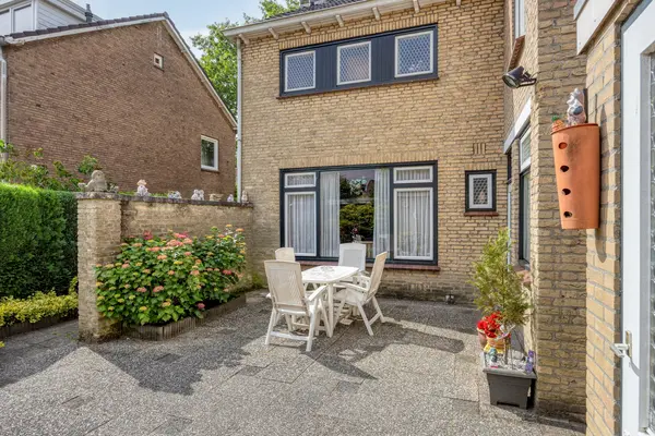 Schubertlaan 33, Roosendaal