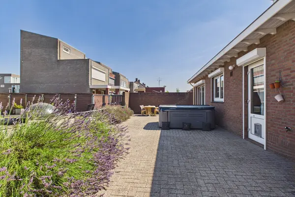 Noorderstraat 76, Sprundel