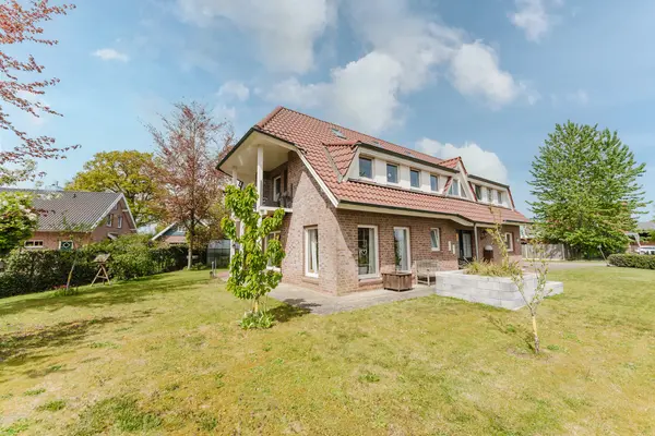 Hauptstraße 14, Laar