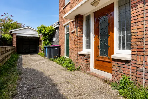 Koningin Emmalaan 38, Leidschendam