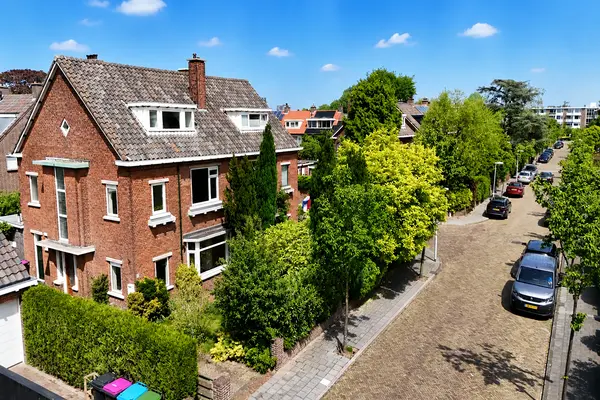 Koningin Emmalaan 38, Leidschendam