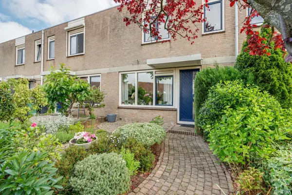 Albergerbos 120, HOOFDDORP
