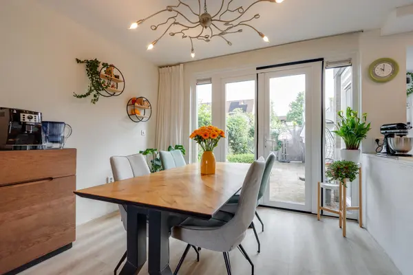 Albergerbos 120, HOOFDDORP