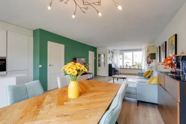 Albergerbos 120, HOOFDDORP