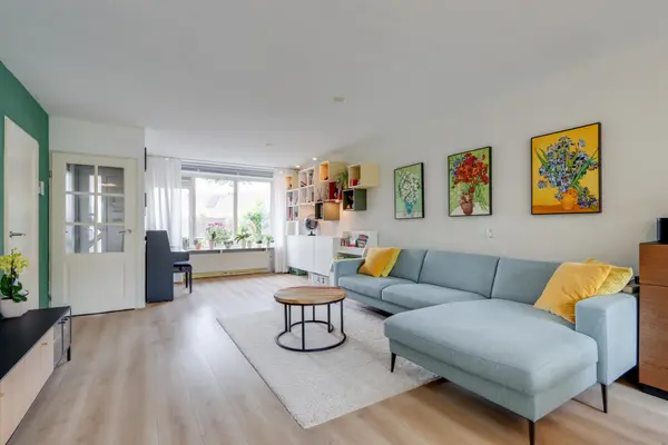 Albergerbos 120, HOOFDDORP