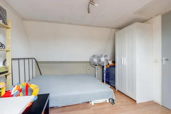 Albergerbos 120, HOOFDDORP