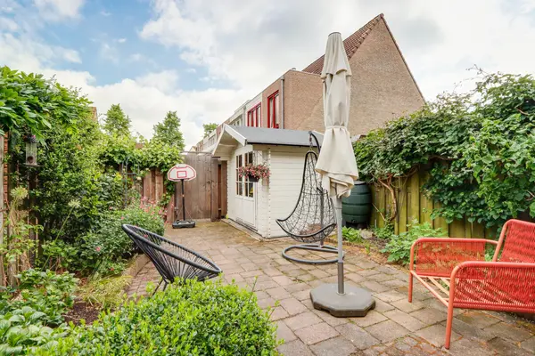 Albergerbos 120, HOOFDDORP