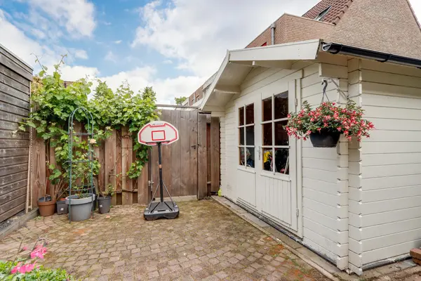 Albergerbos 120, HOOFDDORP