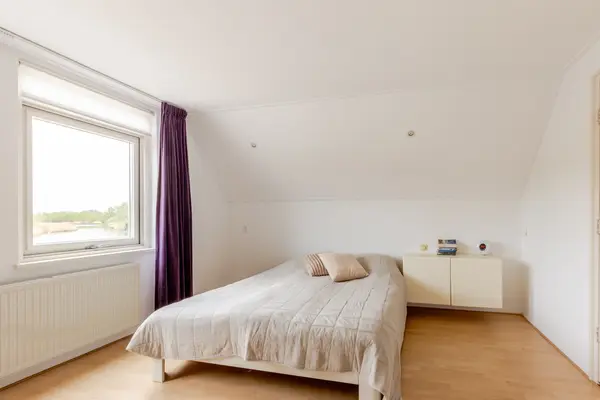 Schipholdijk 261, OUDE MEER