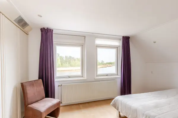 Schipholdijk 261, OUDE MEER