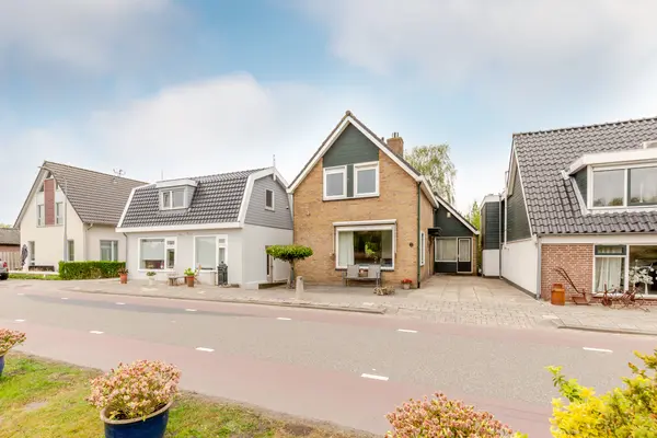 Schipholdijk 261, OUDE MEER