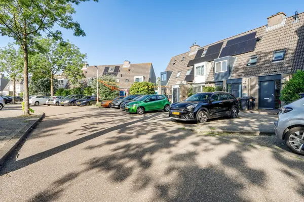 Savelsbos 74, HOOFDDORP