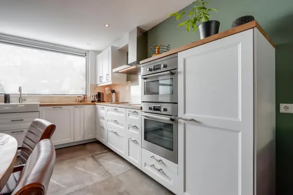Savelsbos 74, HOOFDDORP