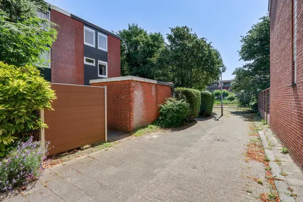Lindholm 241, HOOFDDORP