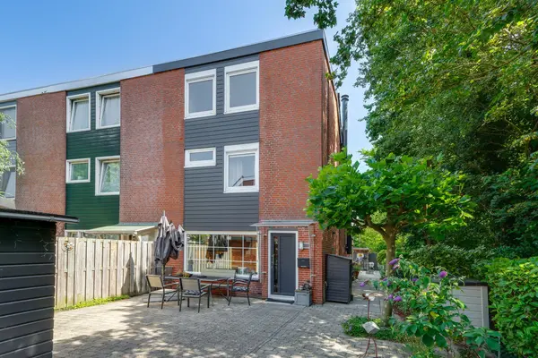 Lindholm 241, HOOFDDORP