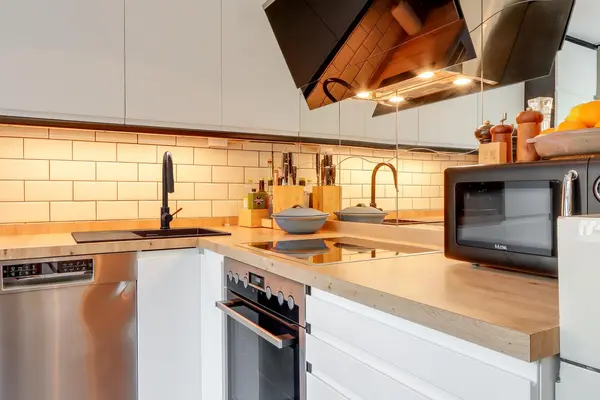 Lindholm 241, HOOFDDORP