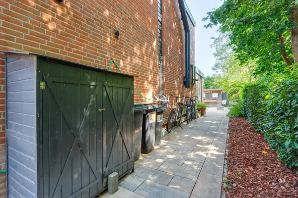 Lindholm 241, HOOFDDORP