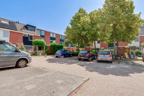 Lindholm 241, HOOFDDORP