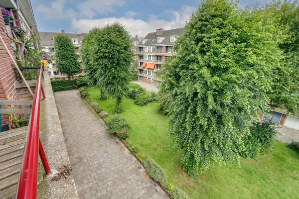 Labouchèrelaan 42, RIJSWIJK