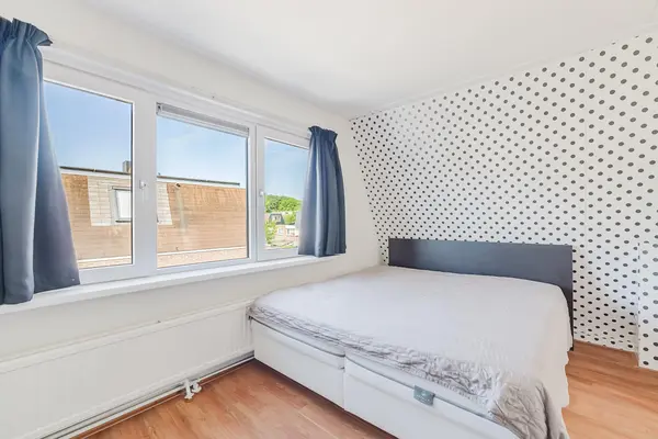 Van den Berghlaan 341, HOOFDDORP