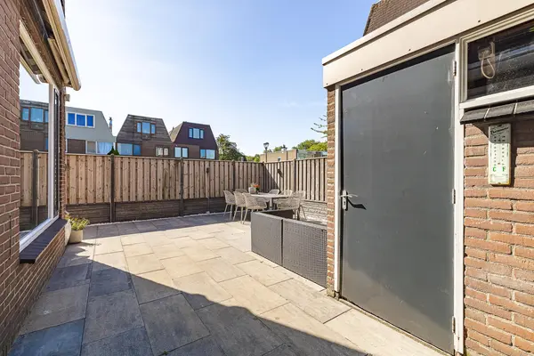 Van den Berghlaan 341, HOOFDDORP