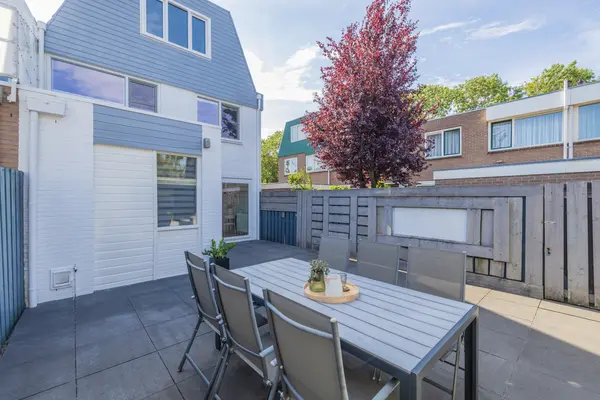 Van den Berghlaan 367, HOOFDDORP