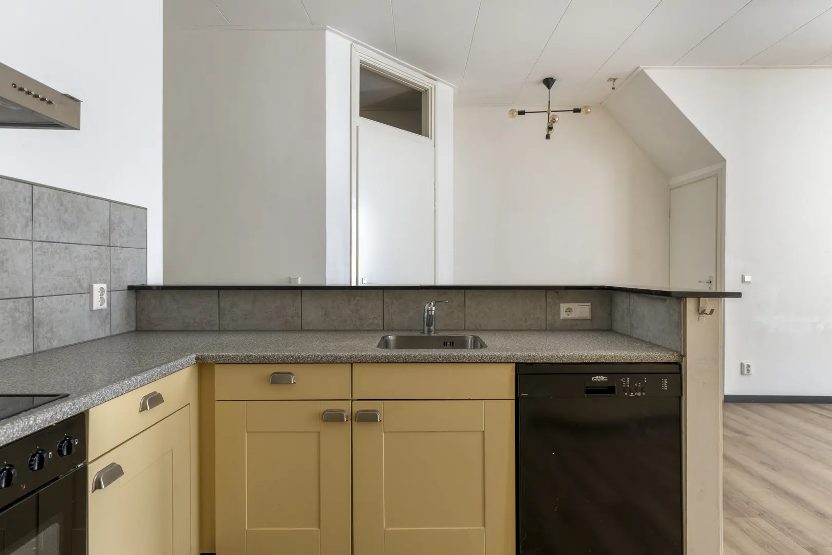 Breestraat 166 in Beverwijk
