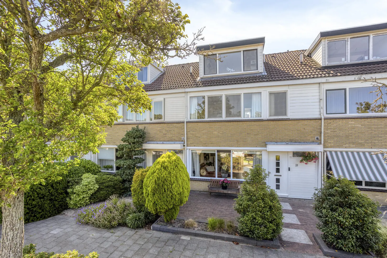 Calsplantsoen 35 in Beverwijk