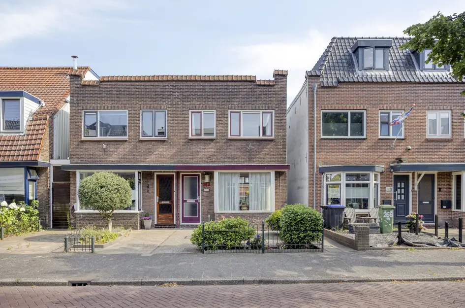 Wijkerstraatweg 268 in Velsen-Noord