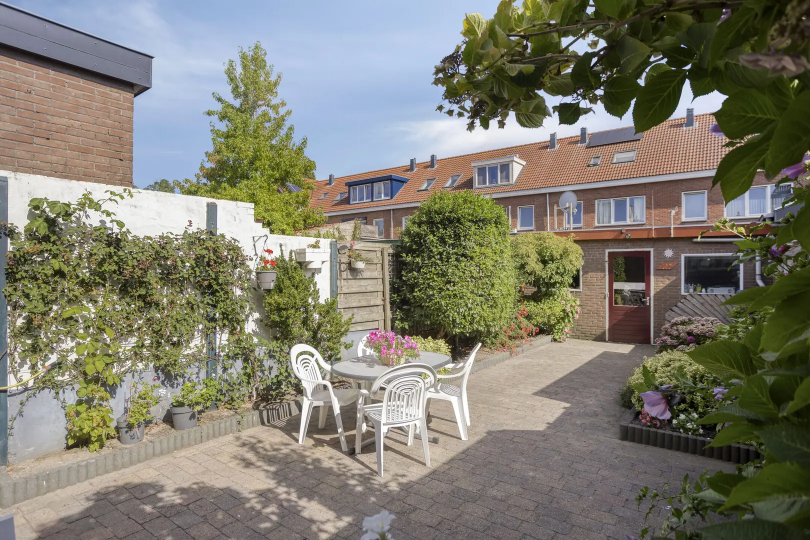 Wijkerstraatweg 268 in Velsen-Noord