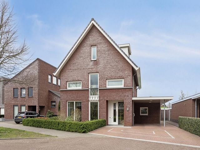 Foto van Laan van Nieuw-Guinea 19