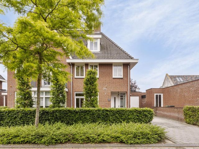Foto van Van Schuppenstraat 2