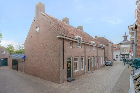 Zustersteeg 6