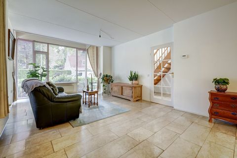 Torenstraat 145