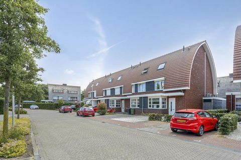 Nassau Dwarsstraat 45