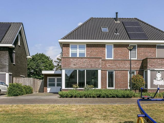 Foto van Bosbeemd 32