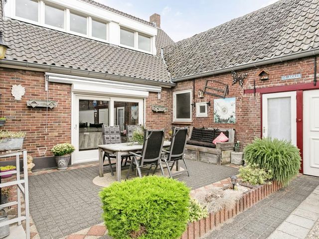 Foto van De Akker 23en 25