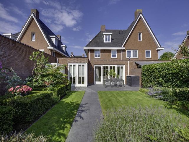 Foto van Van Schuppenstraat 3