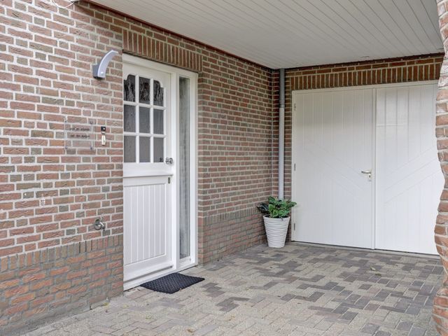 Foto van Van Agtlaan 15